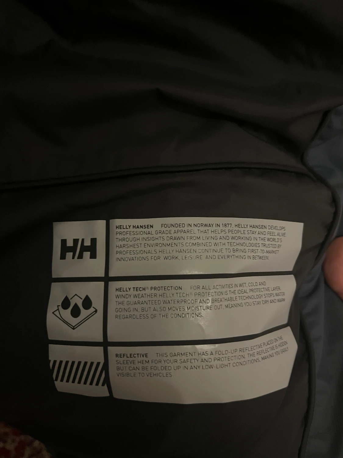 Ljusblå pufferjacka från Helly Hansen - 4