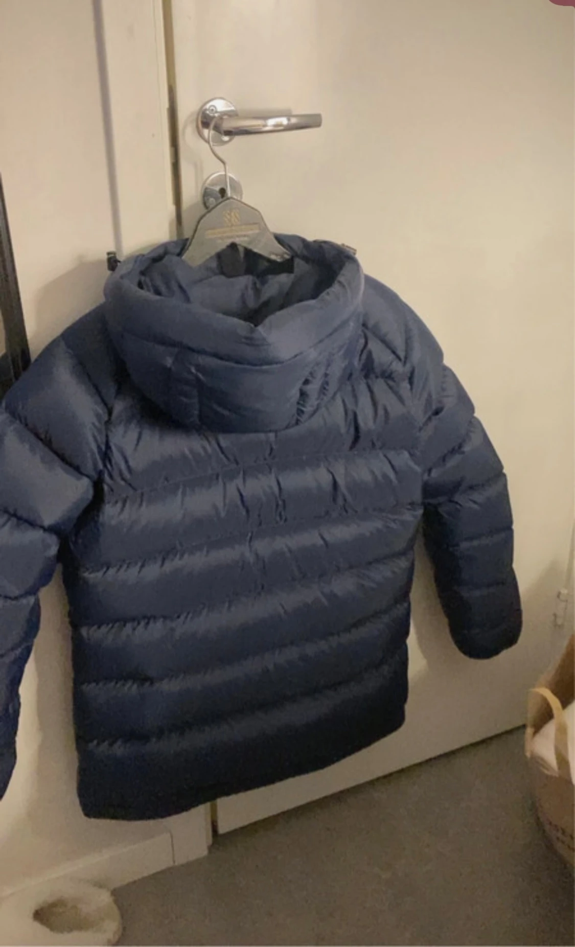 Mörkblå Peak Performance dunjacka - 2