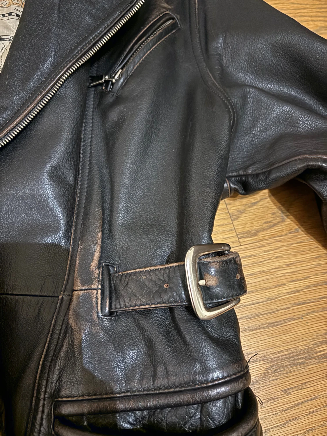 Svart skinnjacka med teddykrage - 6