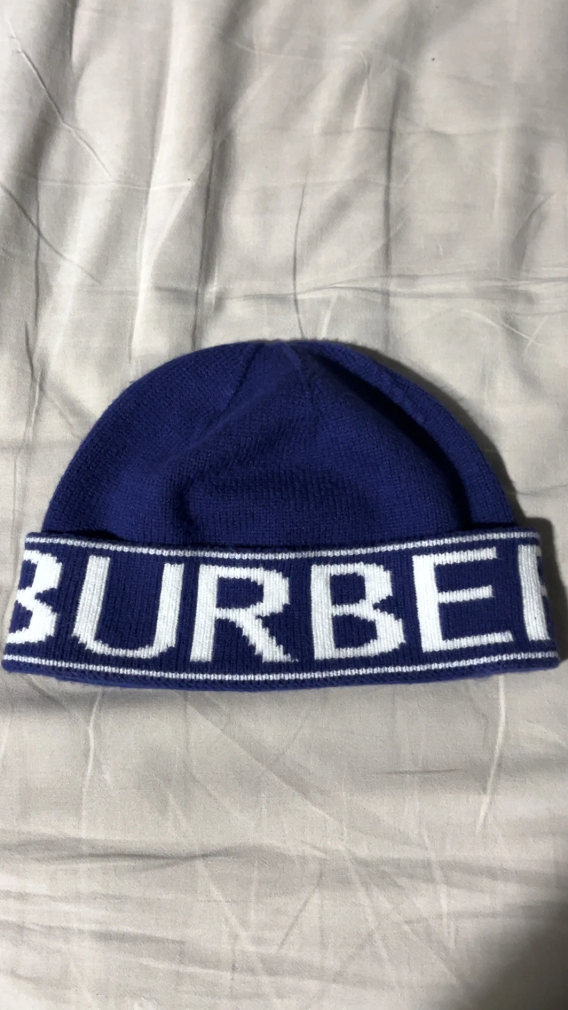 Blå Burberry mössa med vit logga - 1