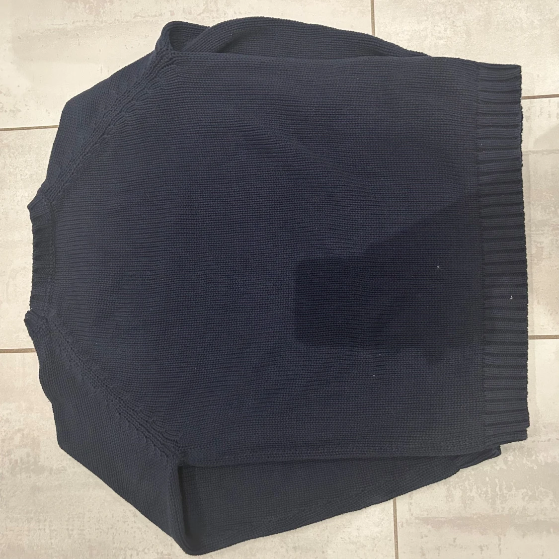 Mörkblå stickad tröja från Bondelid - 2