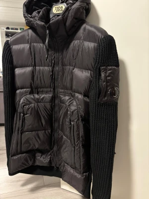 Cp Company jacka  - Helt perfekt för vintern som e på ingång, riktigt skönt material och den e riktigt snygg