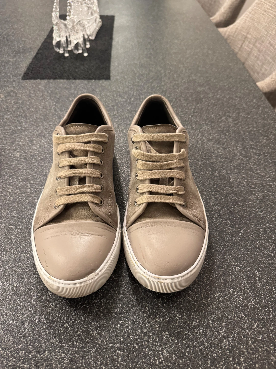 Beige mockasneakers med vit sula - 3