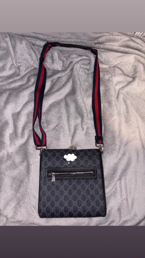 G bag - Skön väska, fler bilder i pm så klart, behövs inte skriva mer sjukt pris sjuk väska 