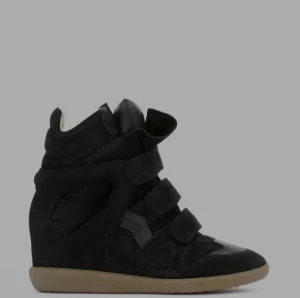 SÖKER ISABEL MARANT SKOR I STORLEK 39 - Hellooo söker