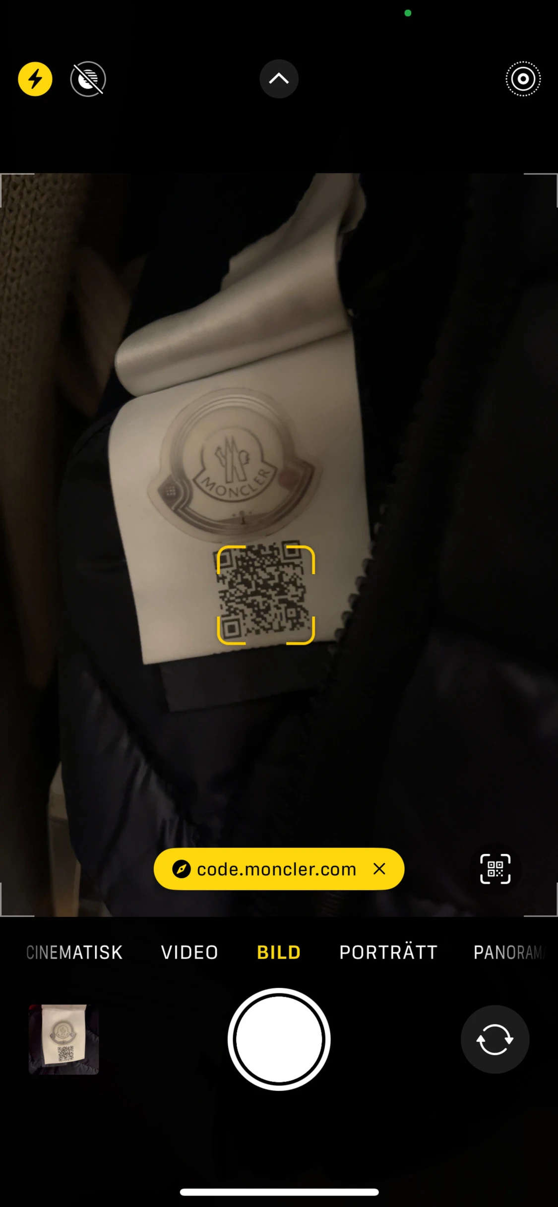 Svart quiltad pufferjacka från Moncler - 5