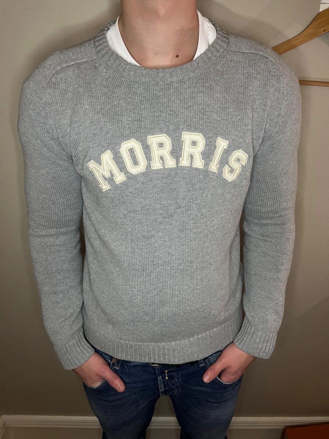 Grå stickad tröja från Morris