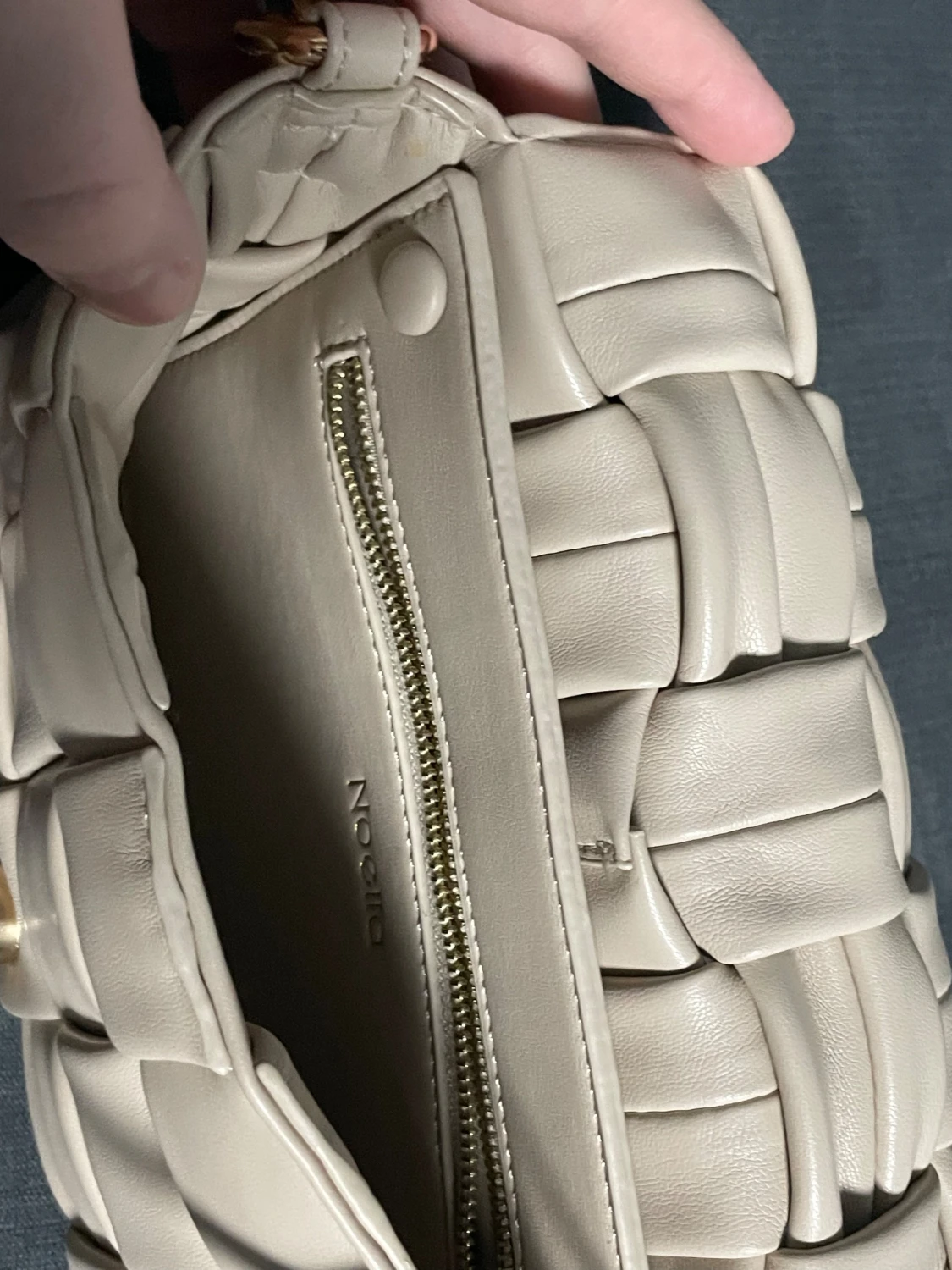 Beige axelväska från Nocila - 2