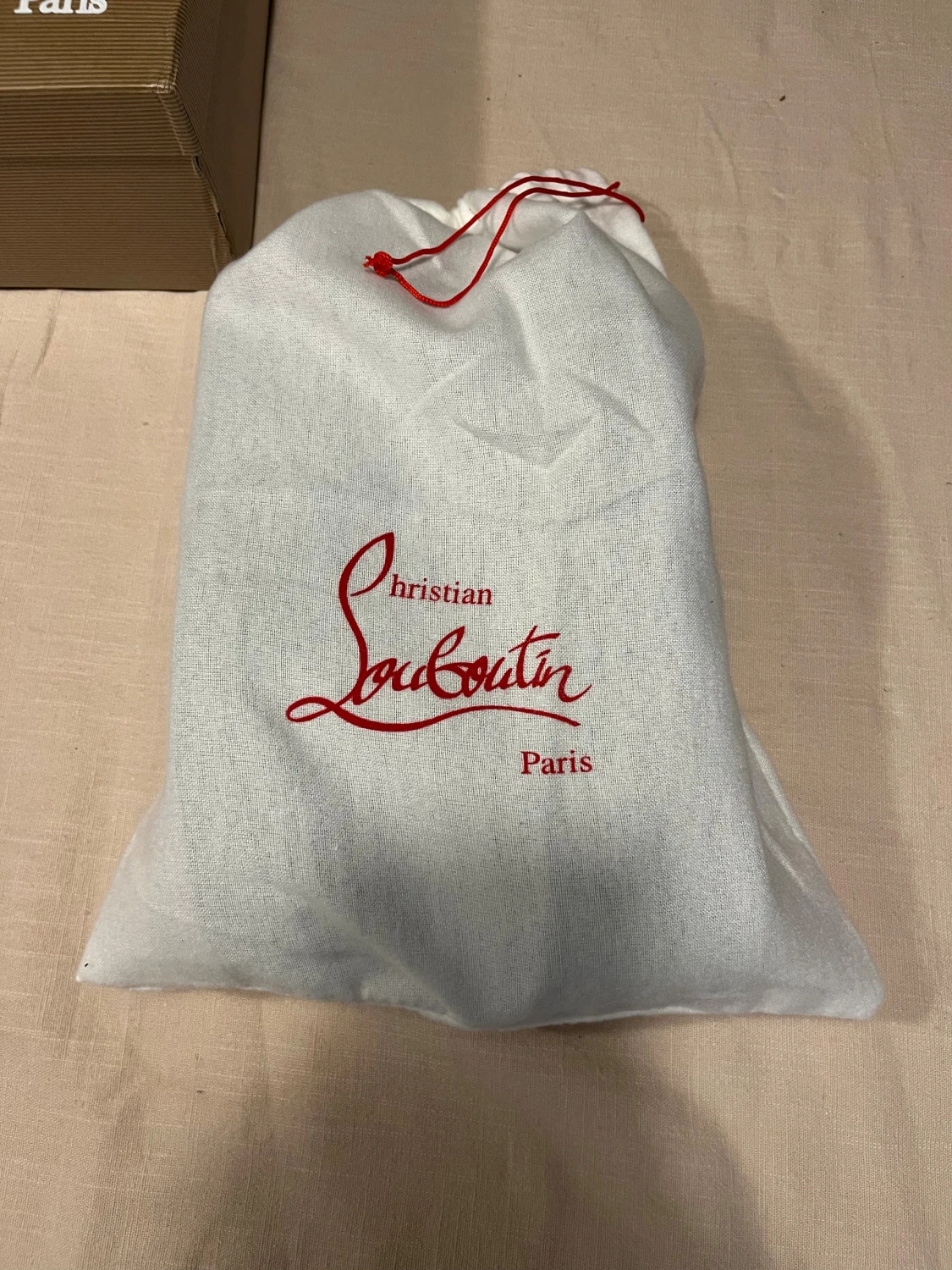 Svarta Louboutins - 2