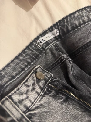 Zara Jeans  - Super snygga men för tighta för mig 
