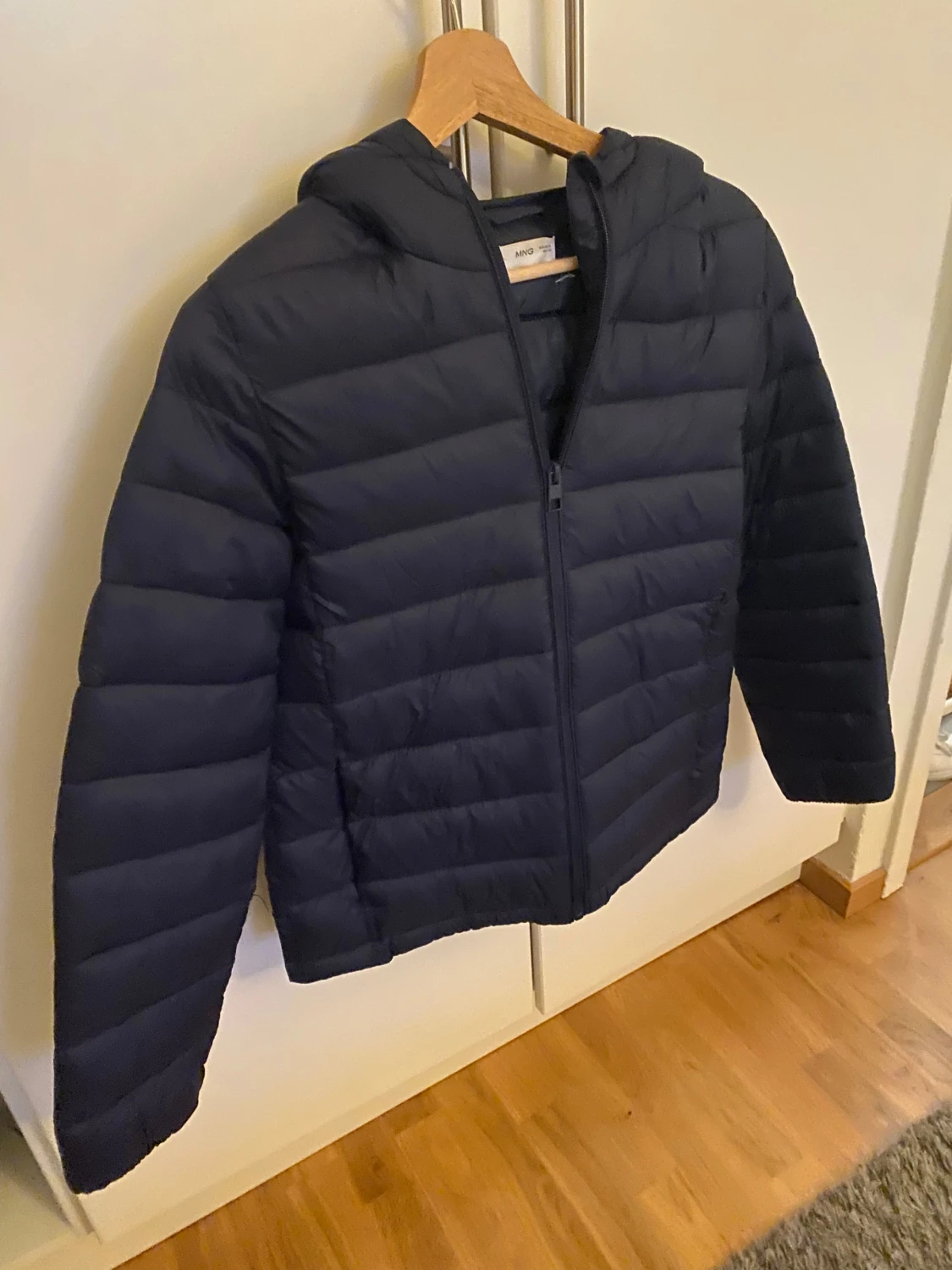 Tunn dunjacka från Mango - 1