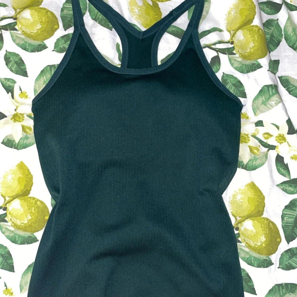 Mörkgrön linnetopp från Tridri