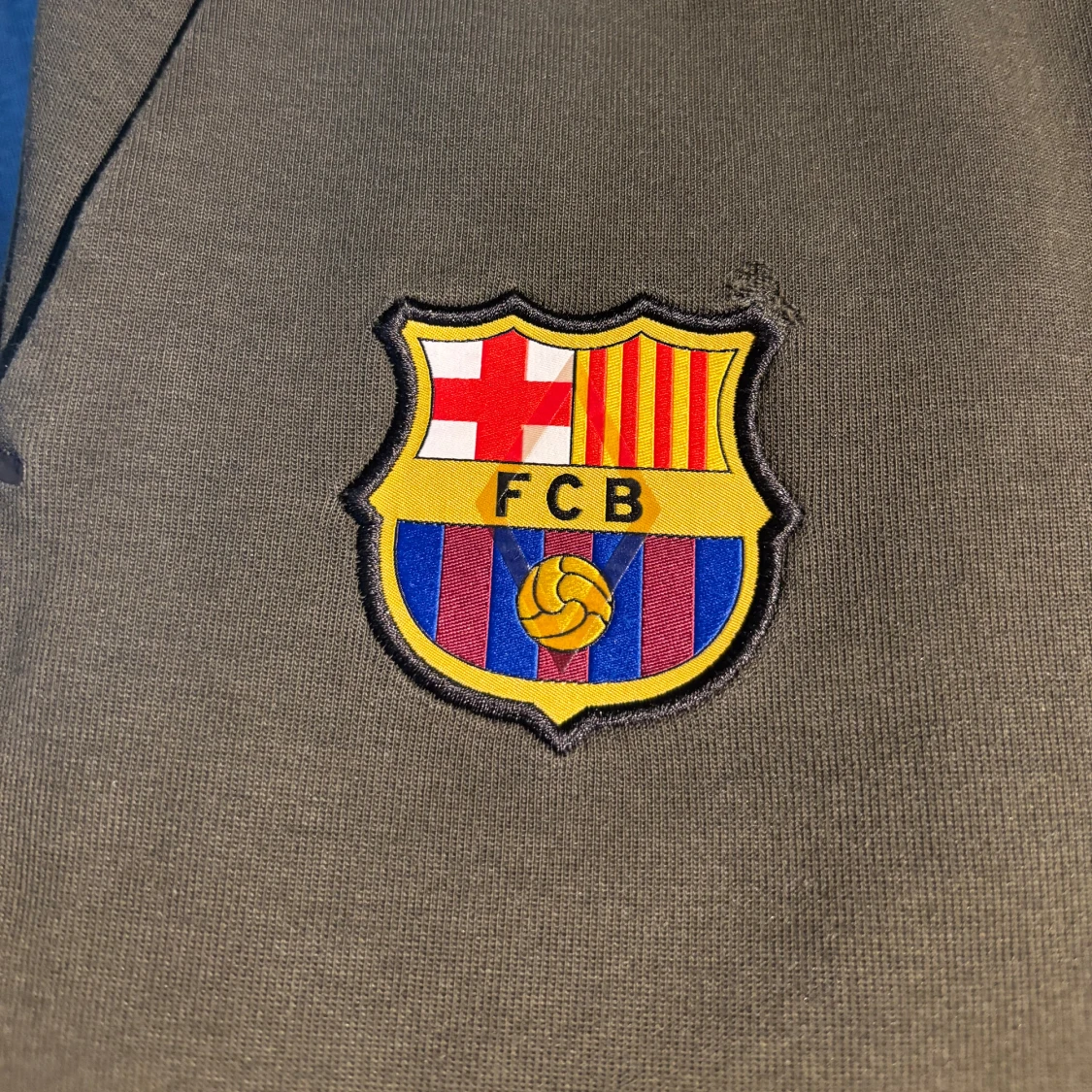 Nike x FC Barcelona mjukisbyxor olivgrön - 1