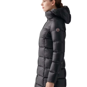 Colmar jacka - Lång jätte fin colmar jacka, lite glansig inte riktigt min stil längre använd fåtal gånger nypris var 6599.