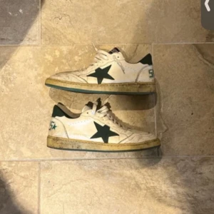Golden goose ballstars - Säljer nu dessa gröna ballstars, dom är i gott skick och är knappt använda. Skriv gärna ifall du funderar på något!