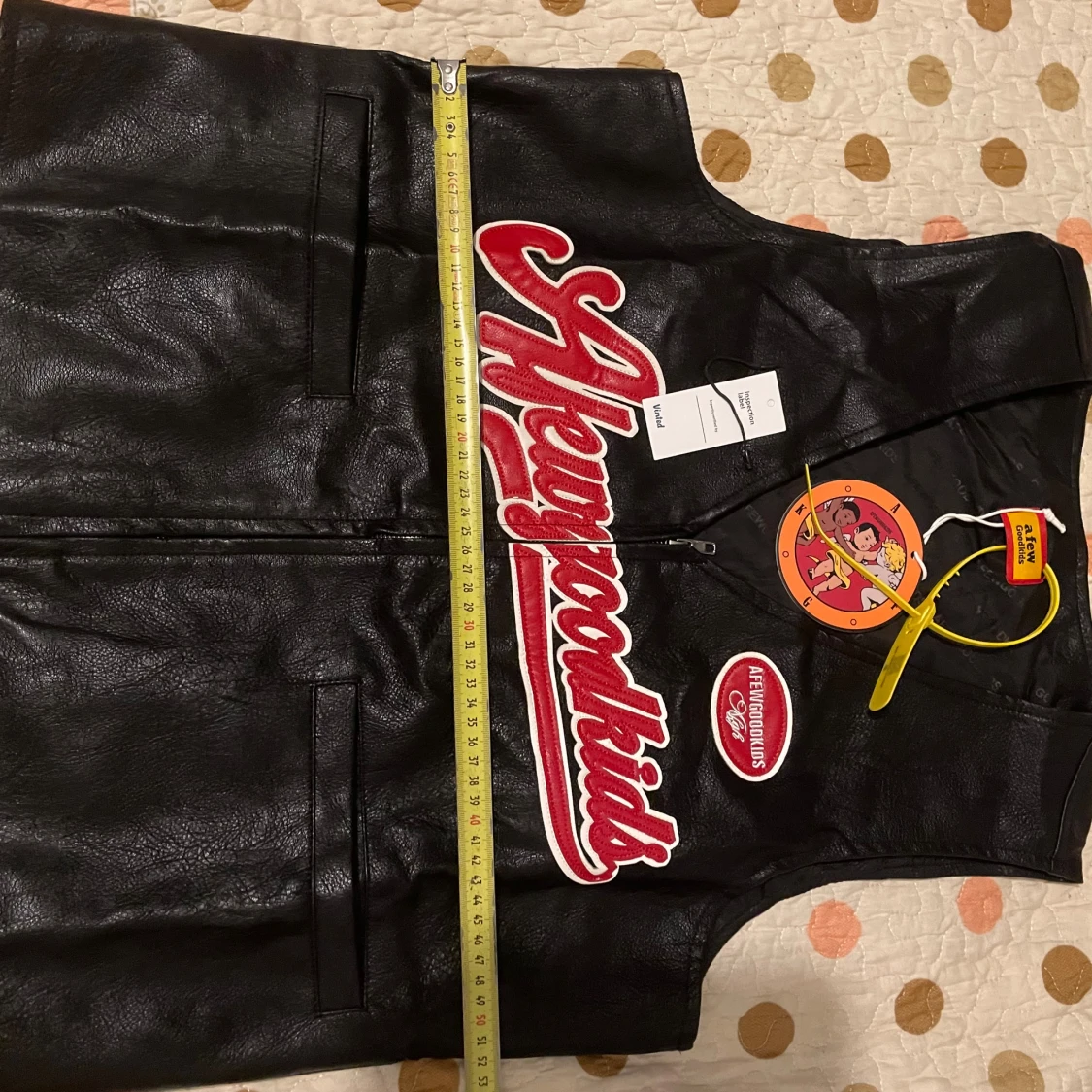 Svart skinnväst från A Few Good Kids