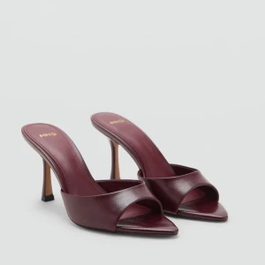 Klackar Mango - Helt oanvända klackar från Mango! Nypris 430