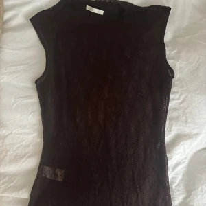 Spets linne - Så fin! Brun vacker färg