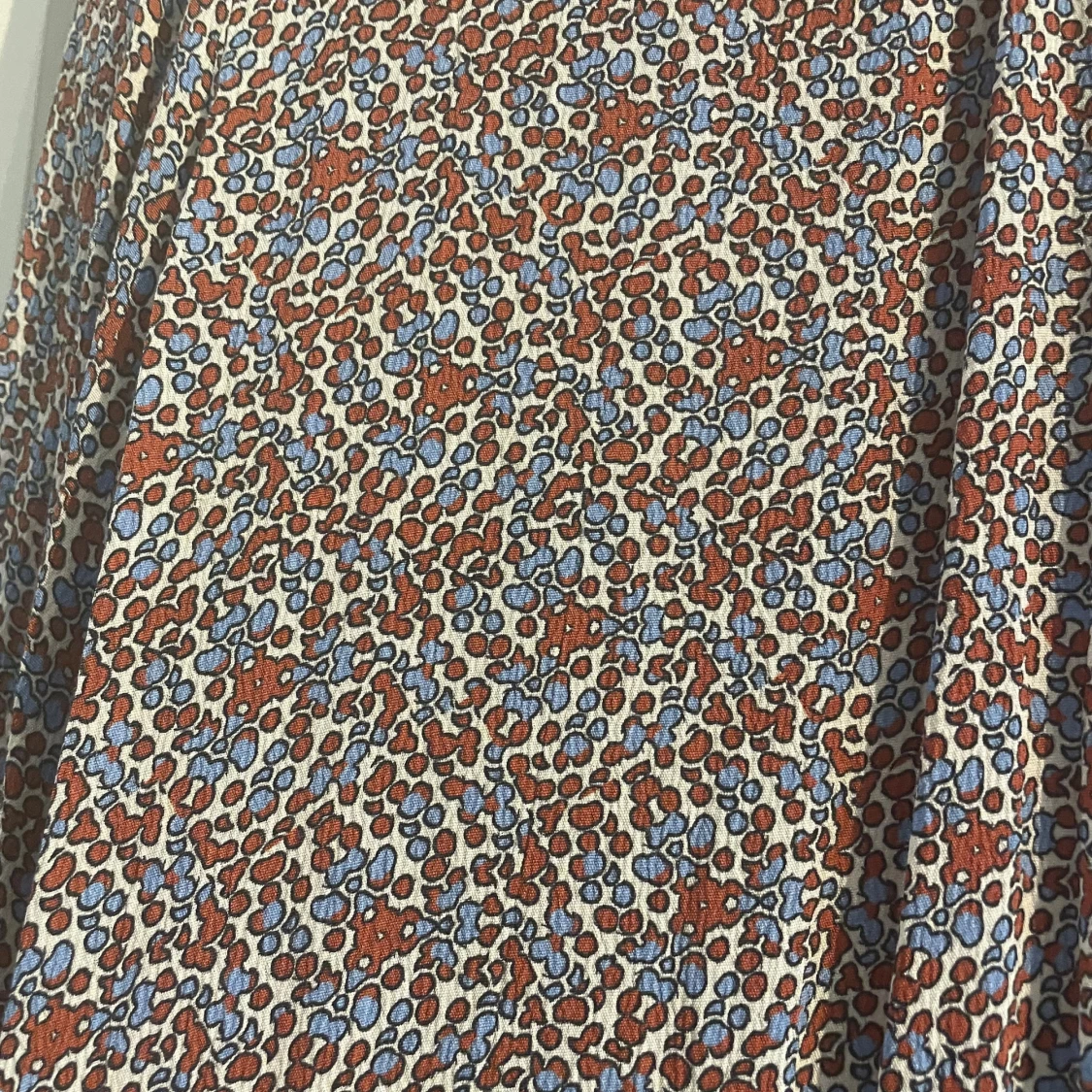 Mönstrad kortklänning Pernilla Wahlgren - 2