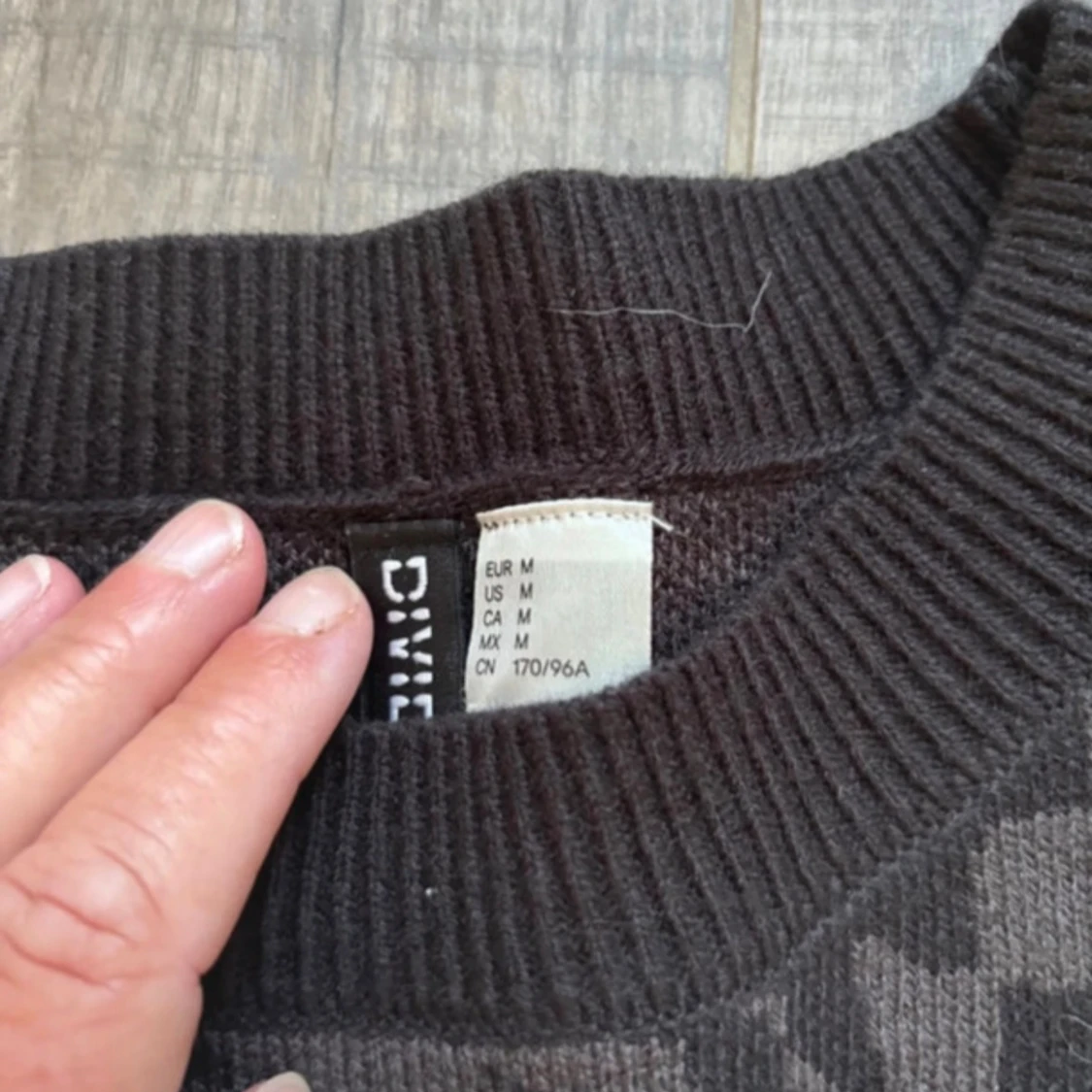 Svart och grå kortkjol samt väst från H&M - 4