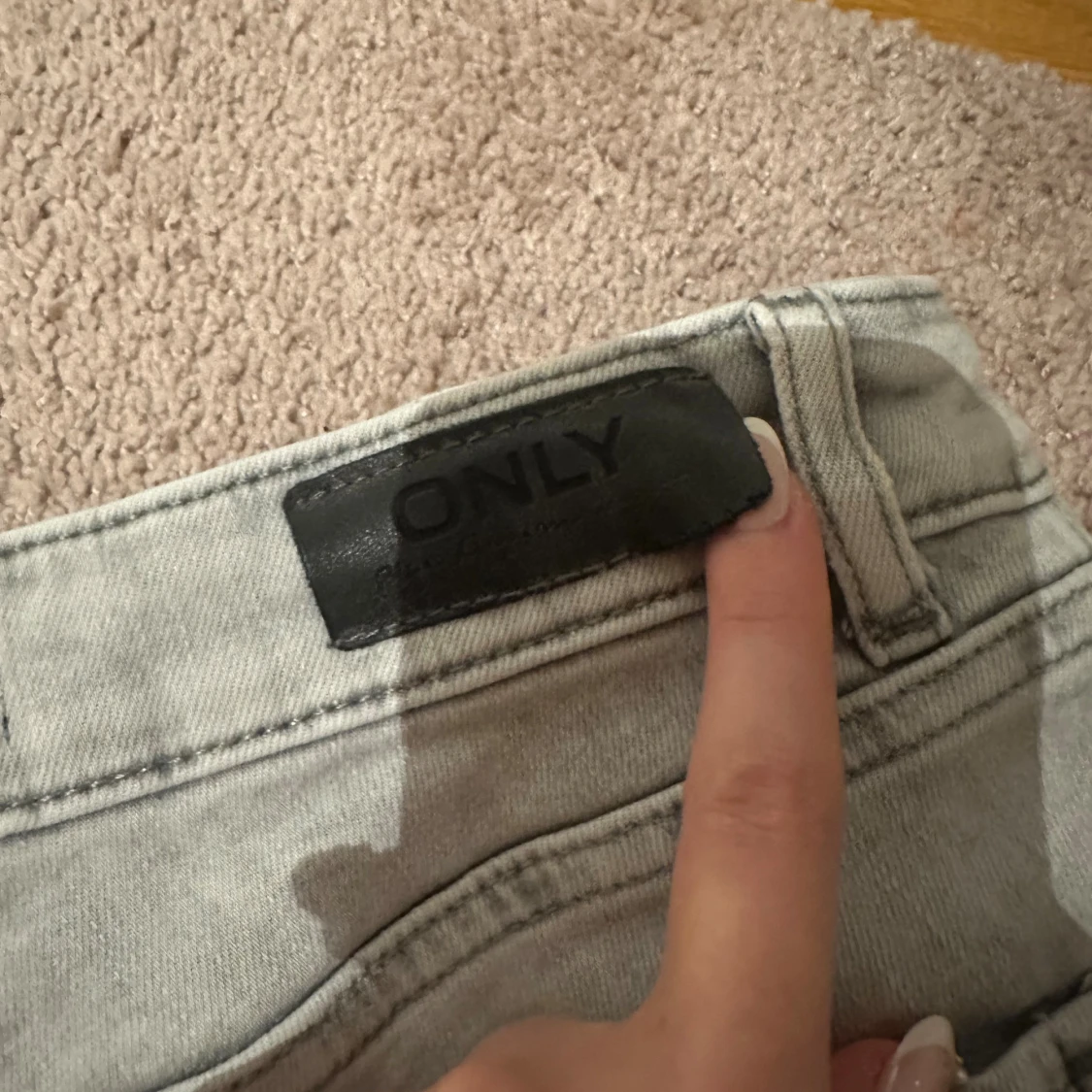 Ljusgrå jeans från ONLY - 2