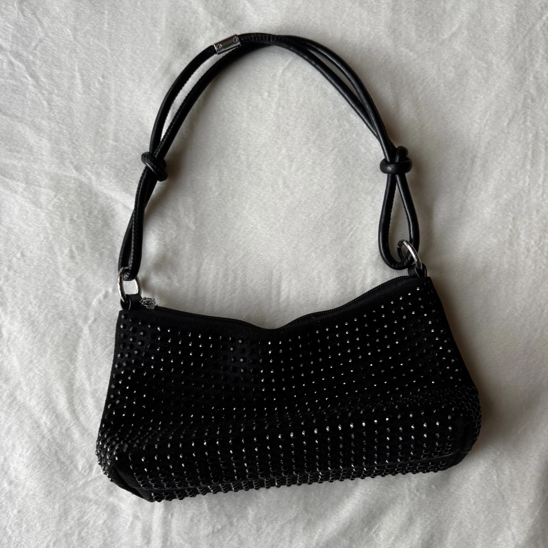 Svart rhinestone väska