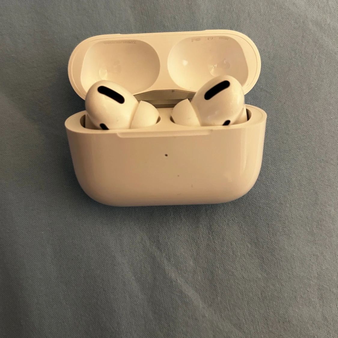 Airpods PRO - 3