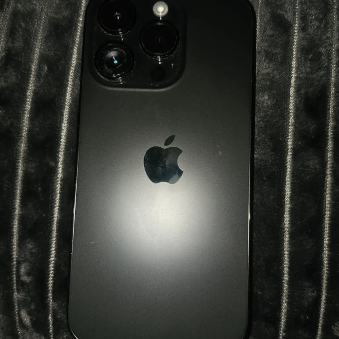 iPhone 14 Pro - 2