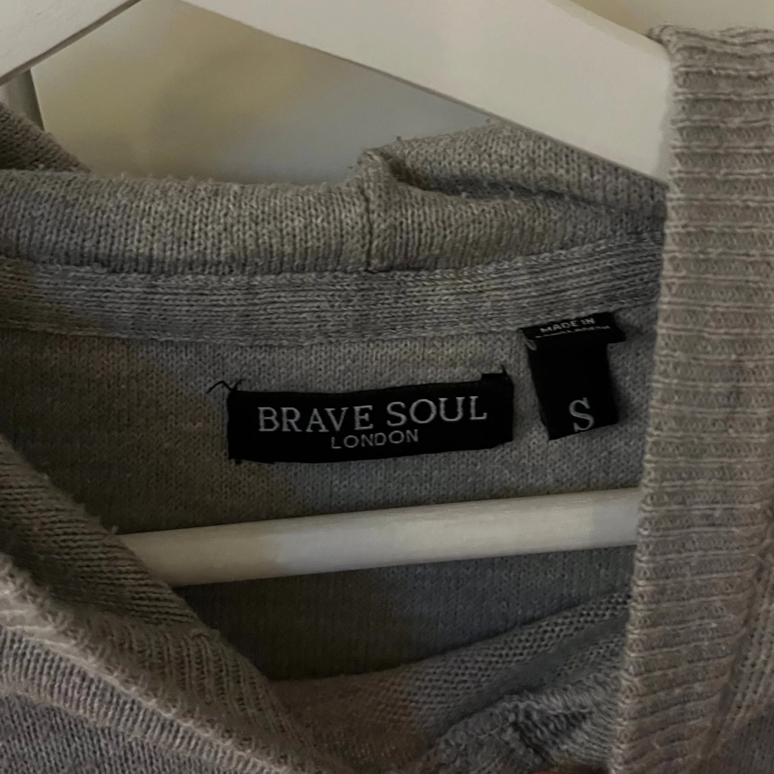 Grå hoodie från Brave Soul, storlek S - 2