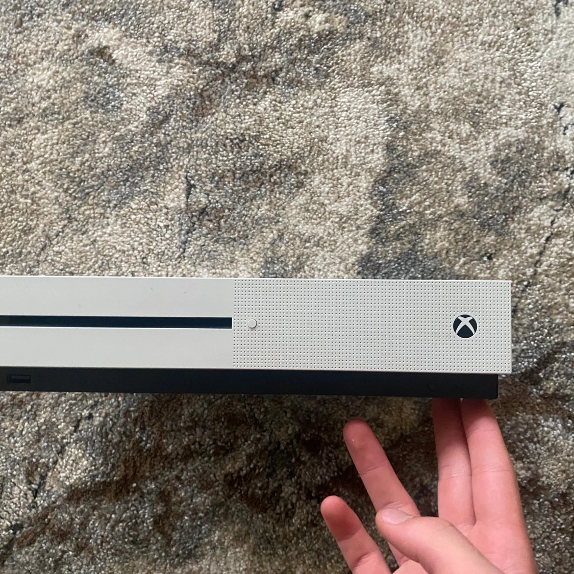 Xbox One S - 1