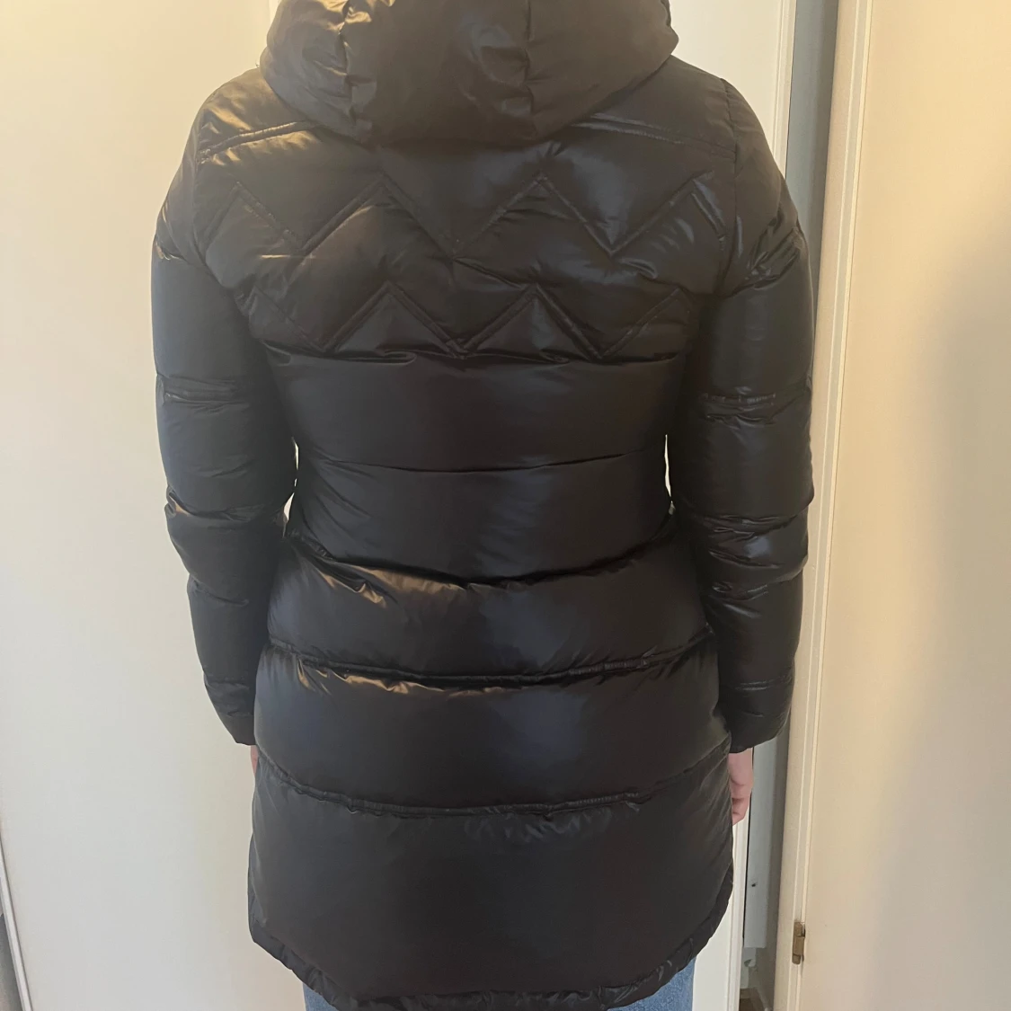 Mountain Works, svart dunjacka, S - 2