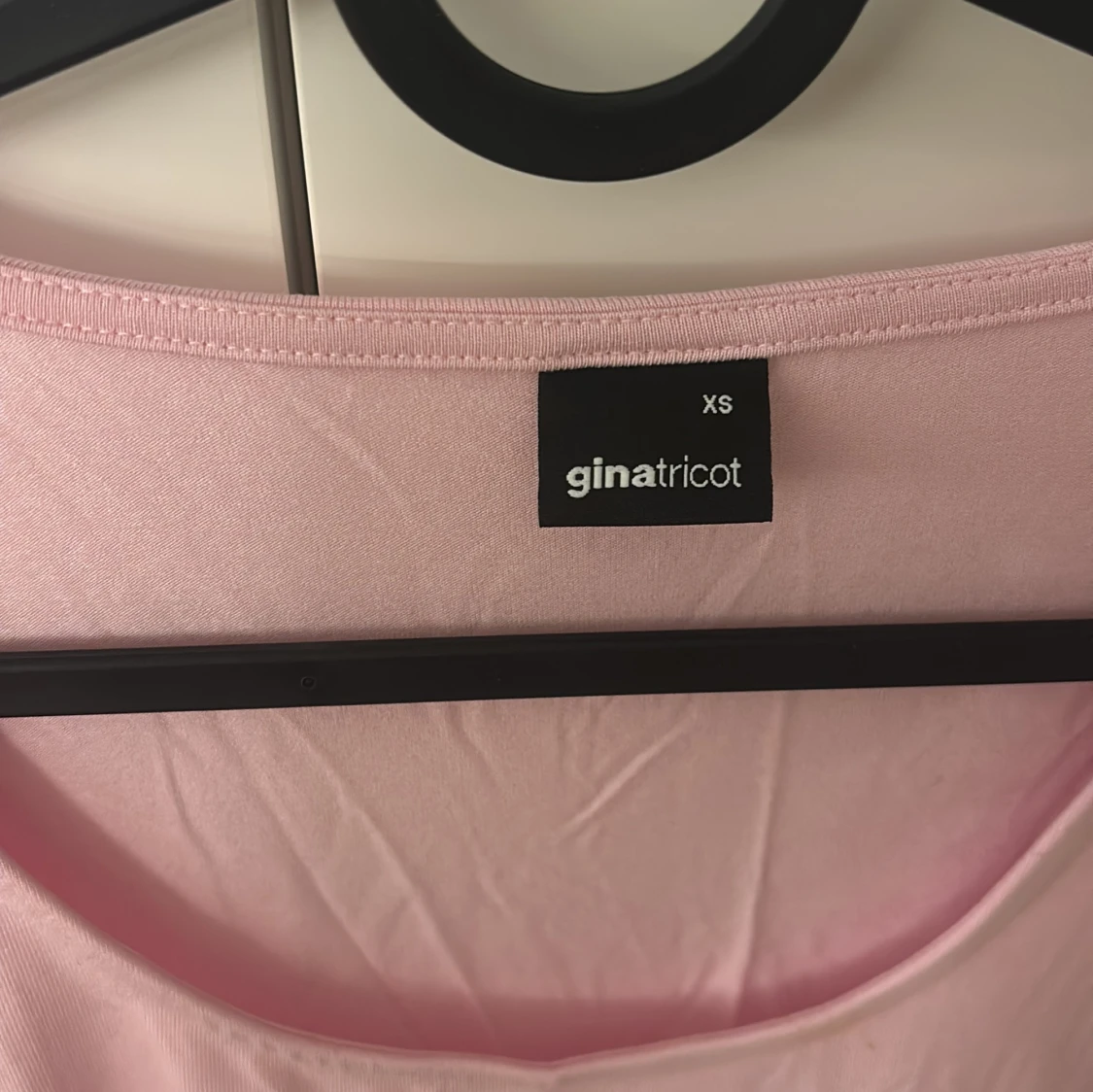 Rosa tajt tröja  - 1
