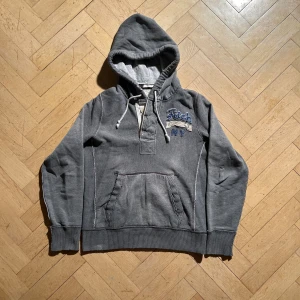 Abercrombie & Fitch button-up hoodie - Skriv vid ytterligare frågor eller funderingar🤝