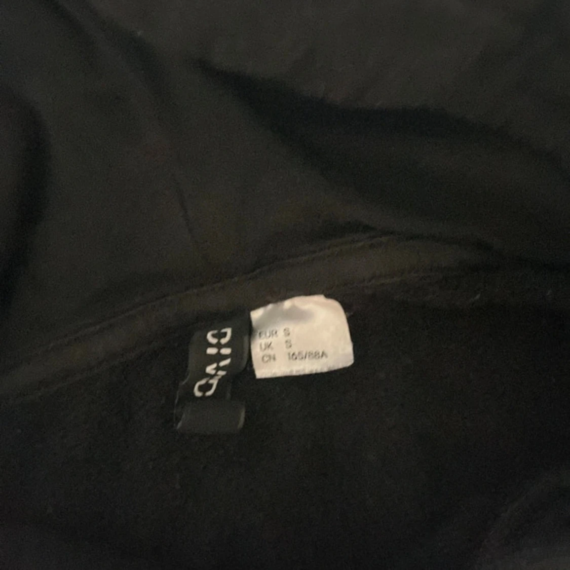 Svart NASA hoodie med färggrafik - 1