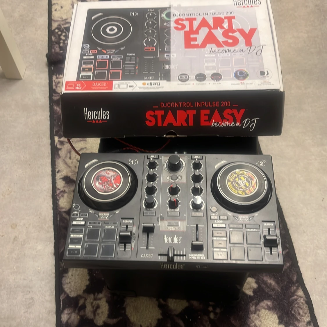 Hercules DJControl Inpulse 200 - 2
