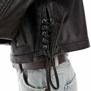 Svart croppad skinnjacka Pull&Bear - New