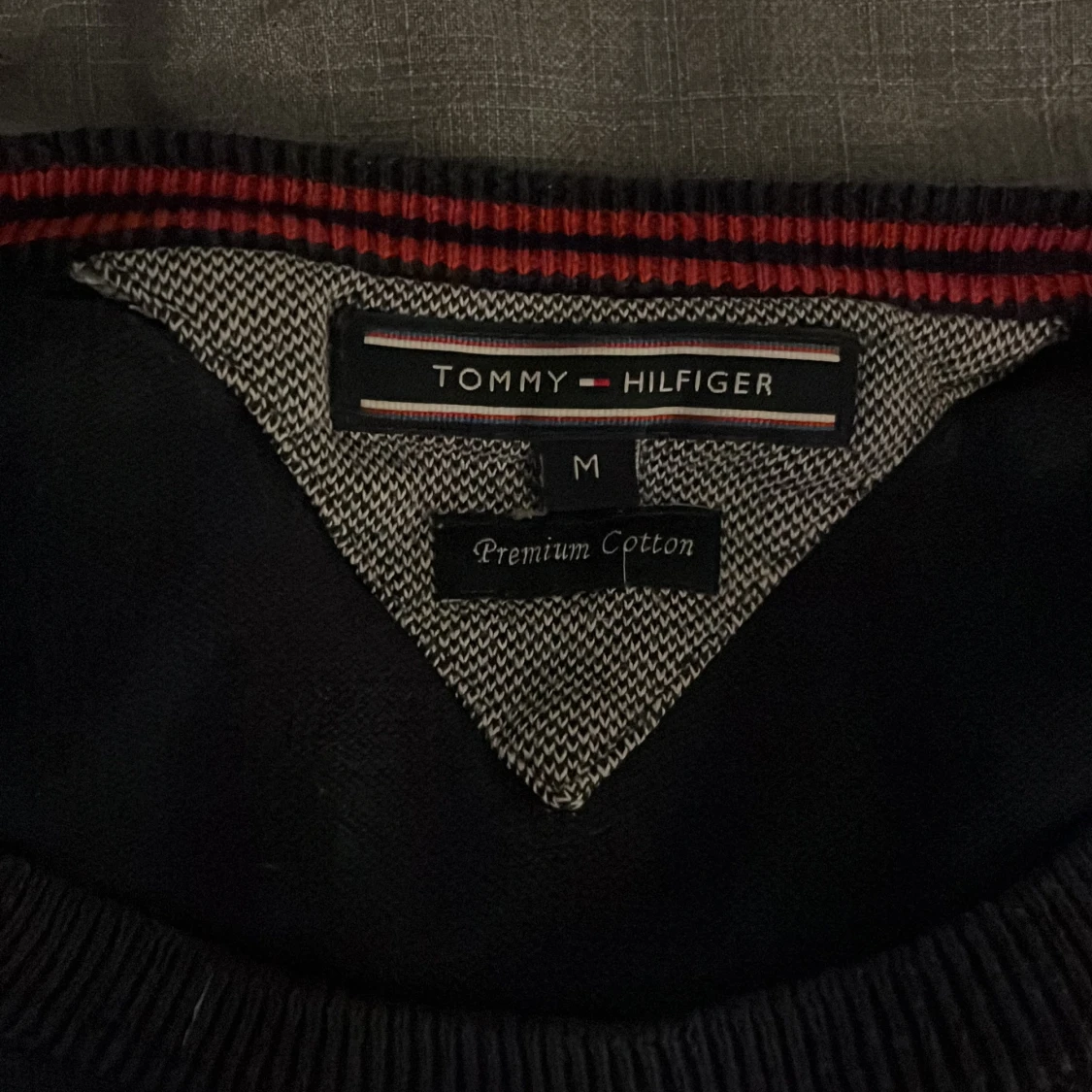 Mörkblå tröja Tommy Hilfiger M - 1