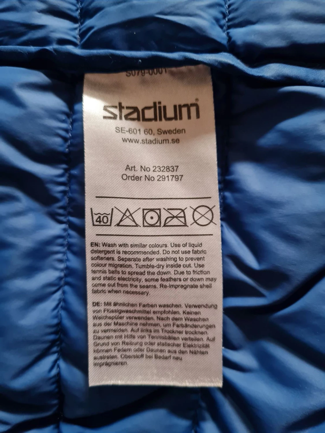 Blå dunjacka från Everest (Stadium) strl S - 4