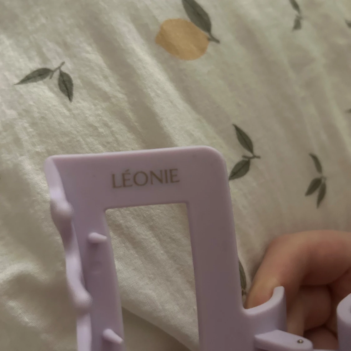 Lila XL hårklämma från Léonie - 3