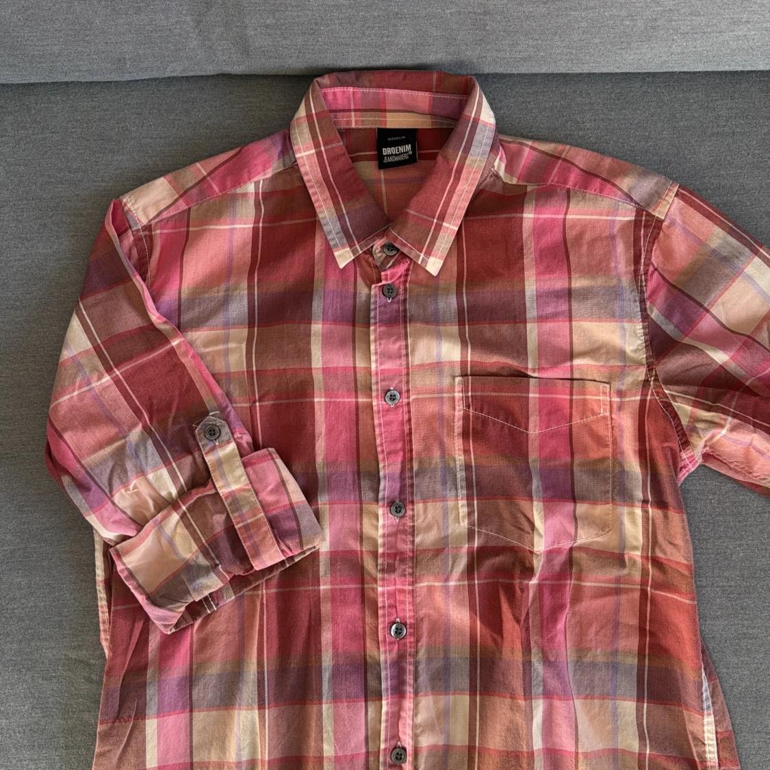 Rutig röd skjorta från Dr Denim - 1