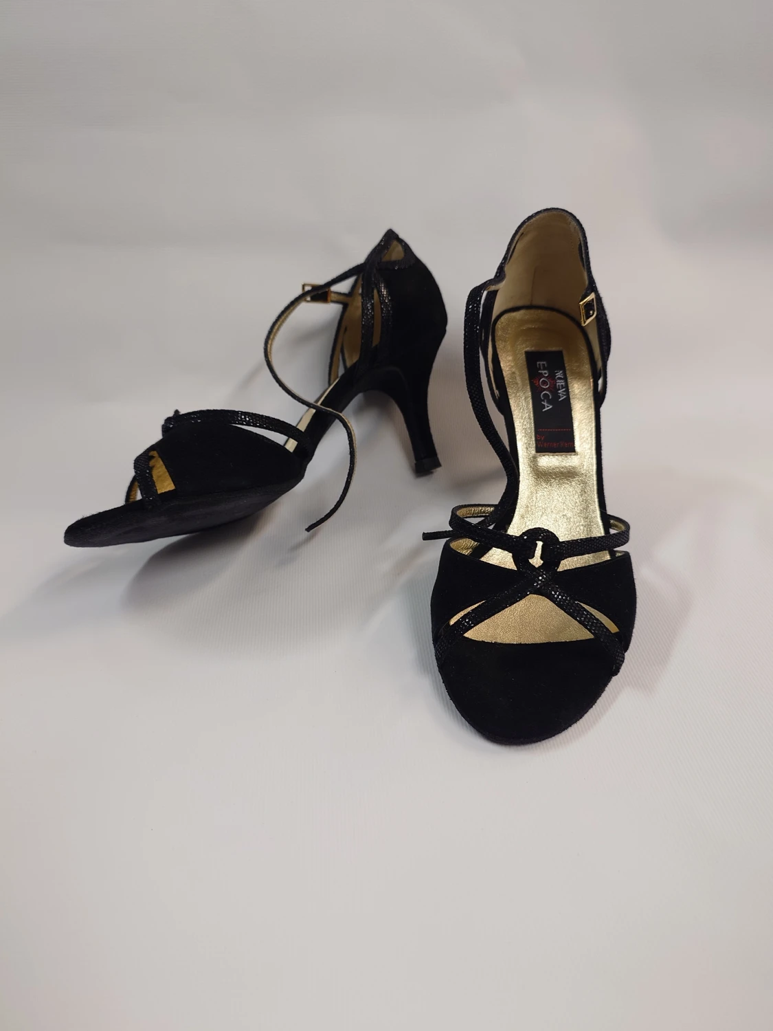 Svarta Dansskor Nueva epoka