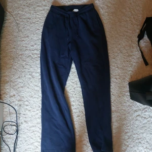 Mjukis byxor - gina tricot  - Använda men bra skick! 