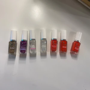 Depend nagellack - Säljer dessa oanvända nagellack! Allt eller inget. 