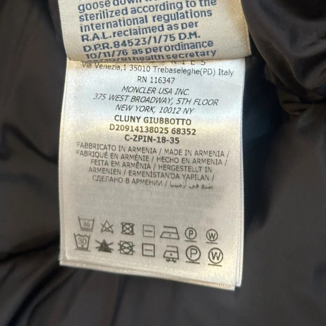 Moncler  - 4
