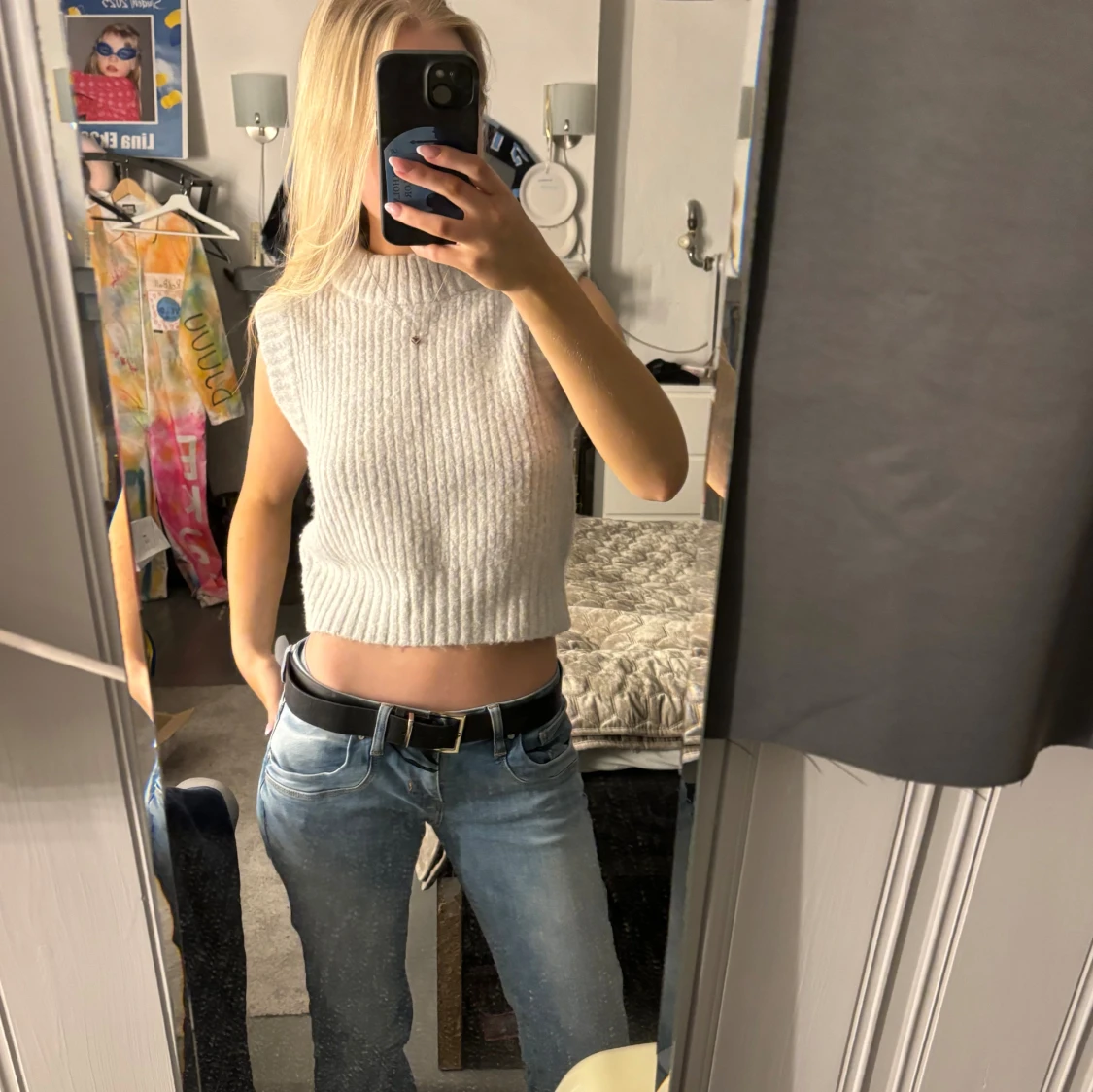 Grå ribbad stickad topp från Collusion