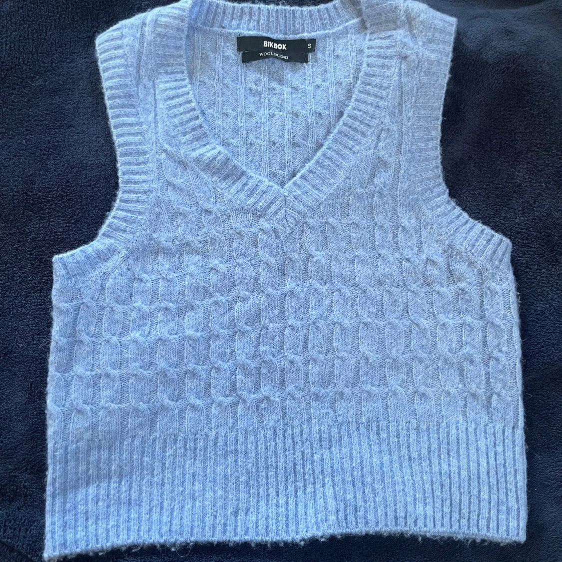 Ljusblå stickad linnetopp från Bik Bok - 2