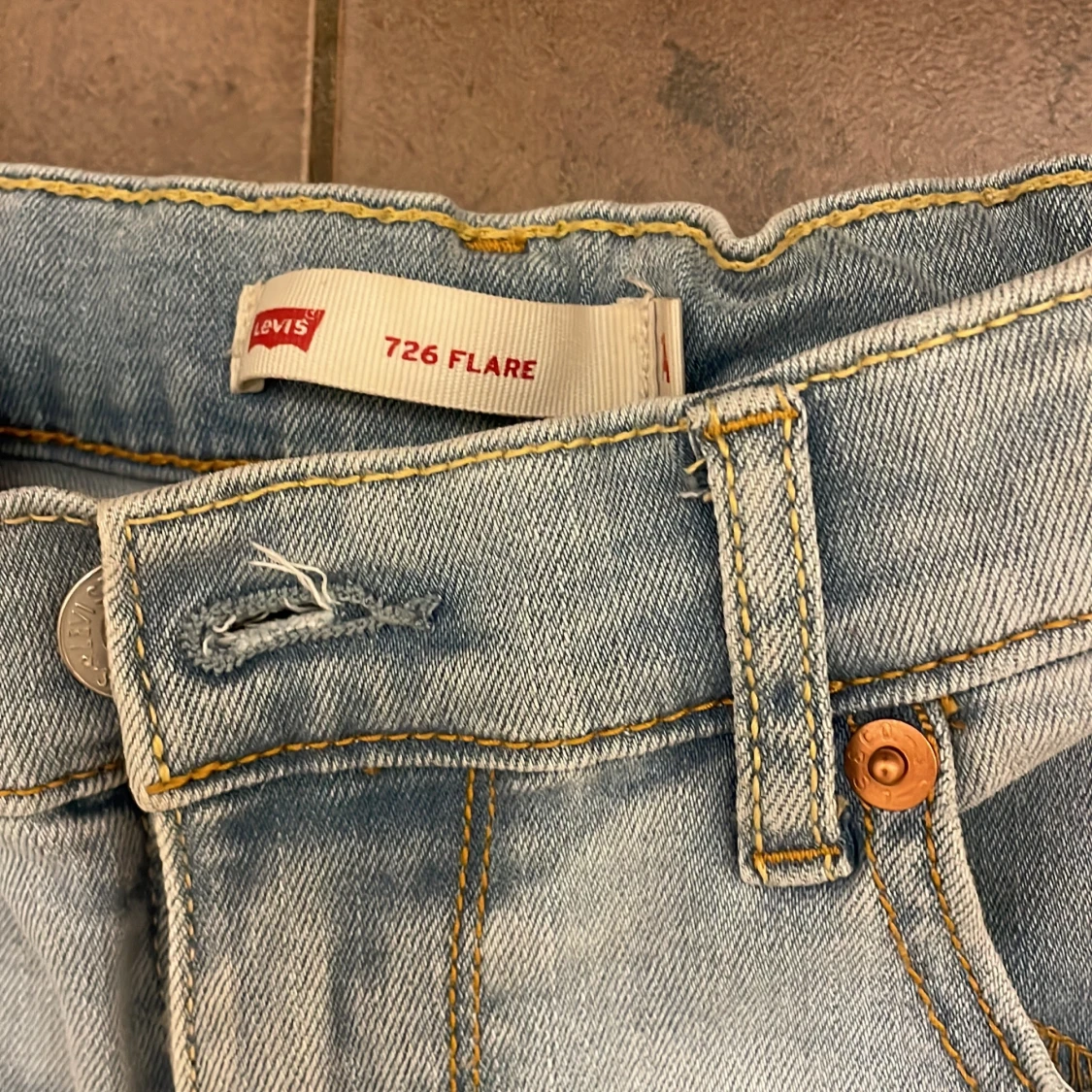 Levi's 726 Flare ljusa jeans - 2