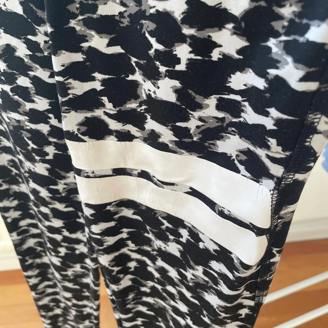 Svarta/ vita träningstights  - 2