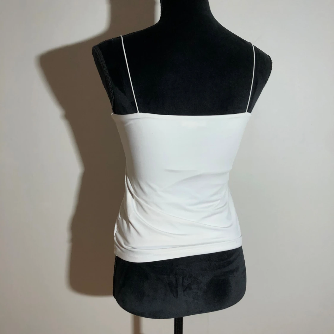 Vit linnetopp från Amisu - 1