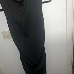 Svart klänning  - Använd få gånger, stretchig 